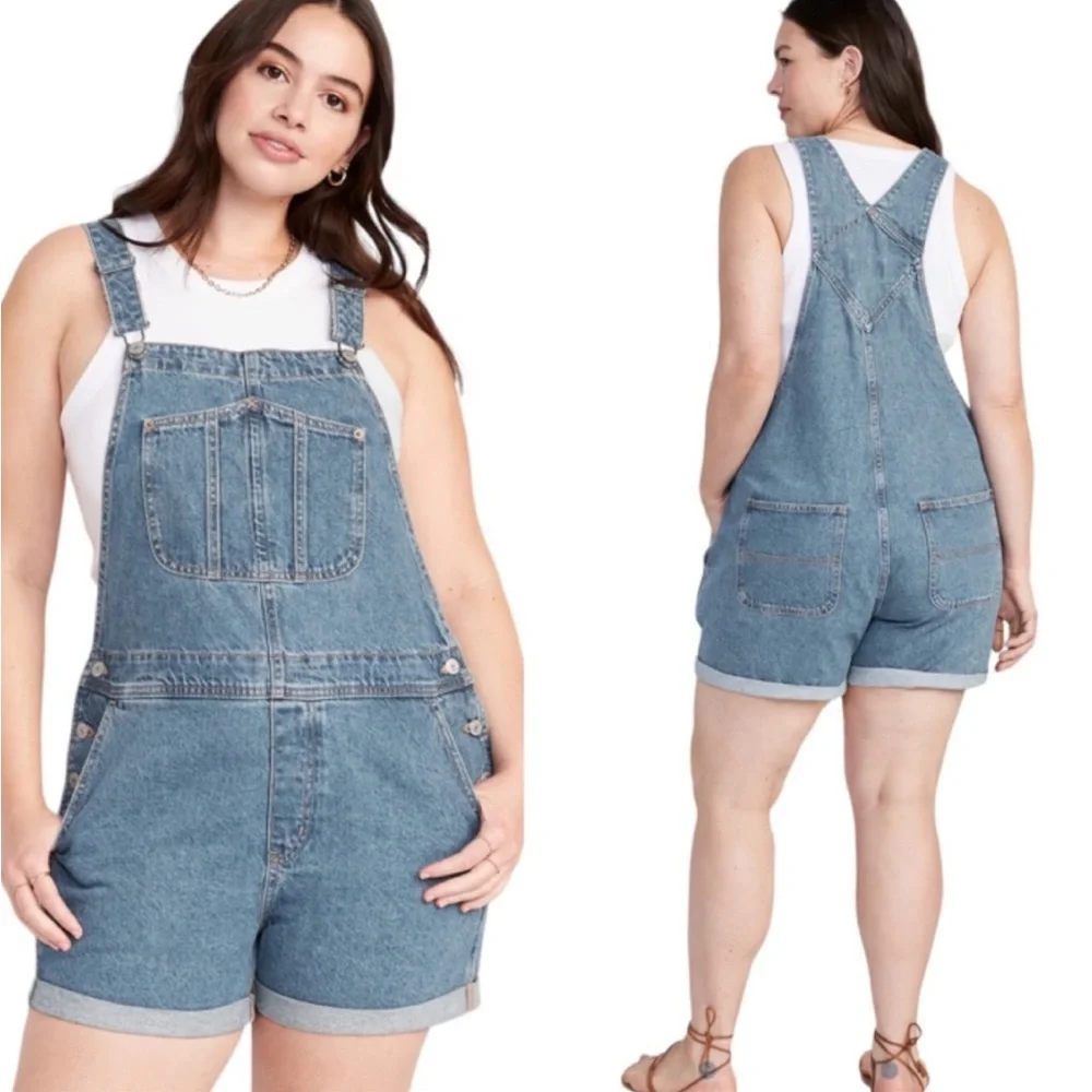 Old Navy Plus Size Slouchy Straight Non-Stretch Jean Short Overalls Shortalls 2X